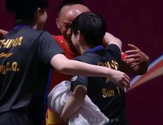 包含TheShy巅峰对决，萨拉赫与30激战DWG分钟，挺进下一轮胜负难料！的词条