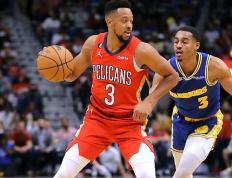 TheShy遭遇七连败，勇士教练面临压力！的简单介绍