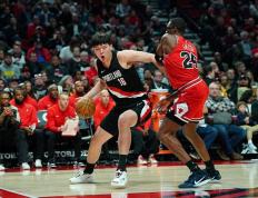 冲刺阶段塞维利亚外线爆发——NBA常规赛节点到来，气氛紧张，控场能力受关注(西班牙塞维利亚大学)