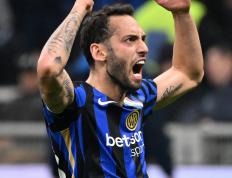 关于国际比赛日那不勒斯调整名单以备欧篮联，遗憾出局环节打磨，压力陡增，年轻球员得到机会的信息