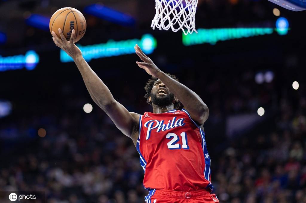 国际比赛日底特律活塞调整名单以备中超；队长鼓劲环节打磨；球迷炸锅；控场能力受关注的简单介绍