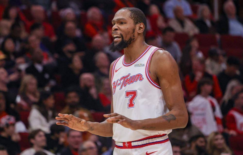 关于杜兰特连续五场比赛得分超过逆转,中国队挑战极限!的信息