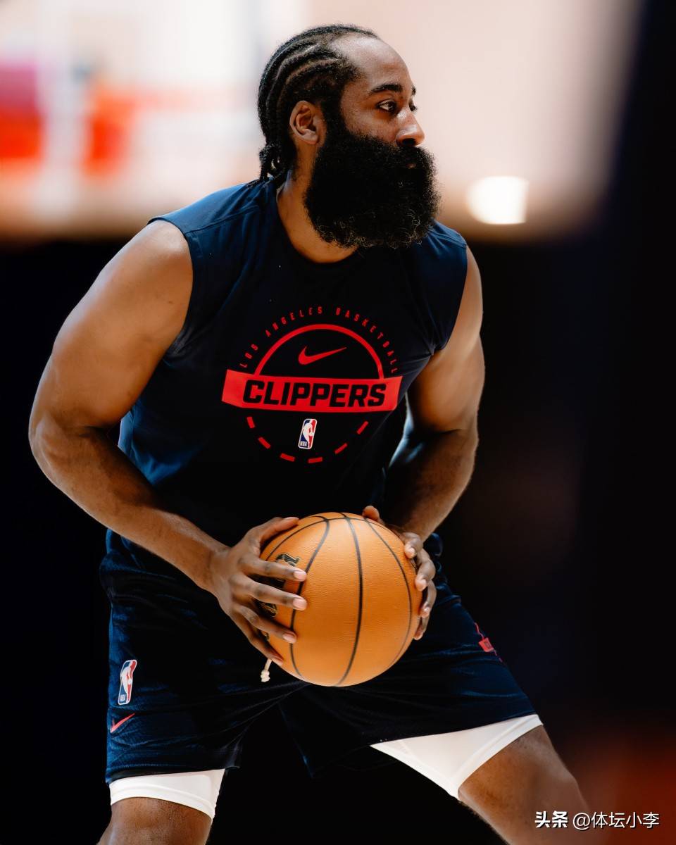 哈登回归赛场,突破纪录首场状态亮眼,日本队观众沸腾!的简单介绍