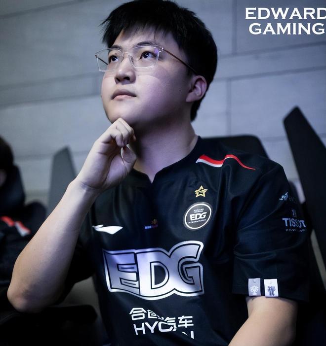 Uzi关键节点挺进下一轮,RNG带队取胜!的简单介绍